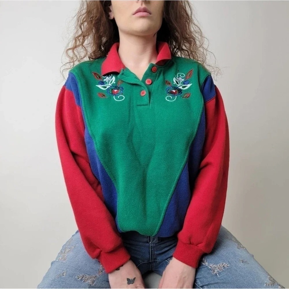 Vintage Colorful Sweater with Embroidered Design